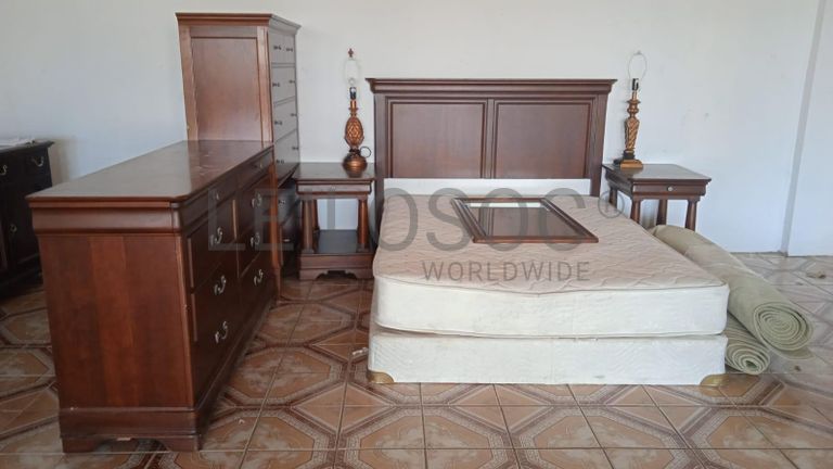 Mobiliário de lar ·