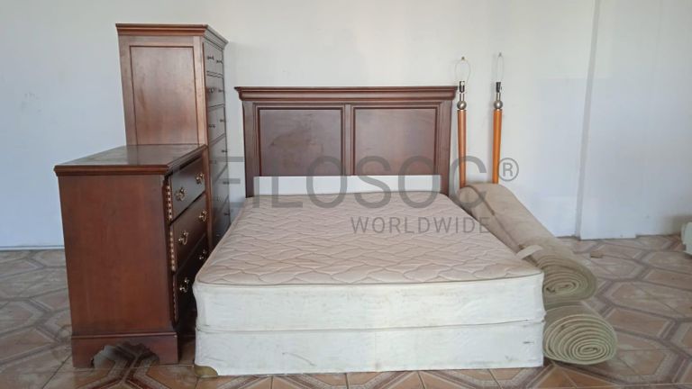 Mobiliário de lar ·