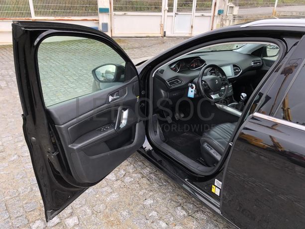 Peugeot 308 · Ano 2015