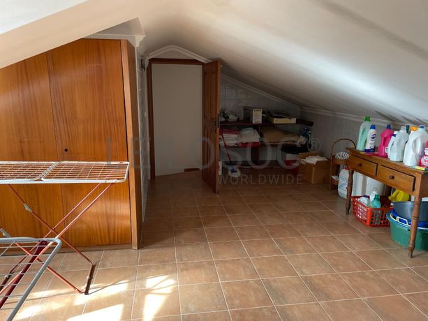 Moradia V6 · Almeida, Guarda