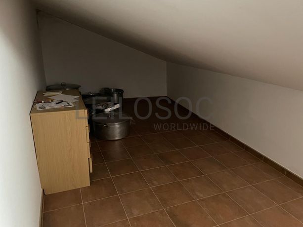 Moradia V6 · Almeida, Guarda