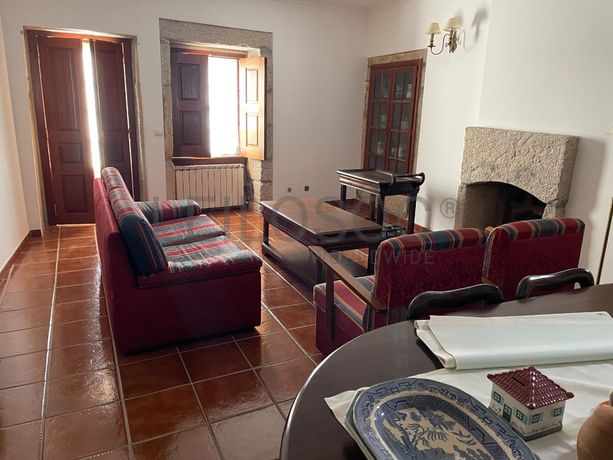 Moradia V4 · Almeida, Guarda