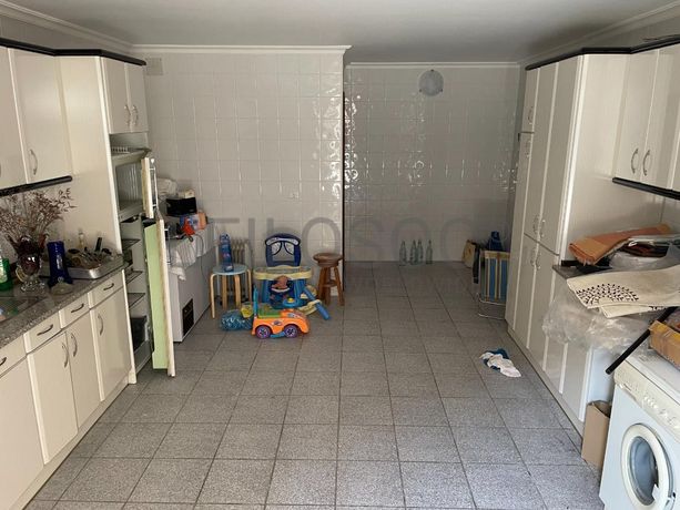 Moradia V4 · Almeida, Guarda