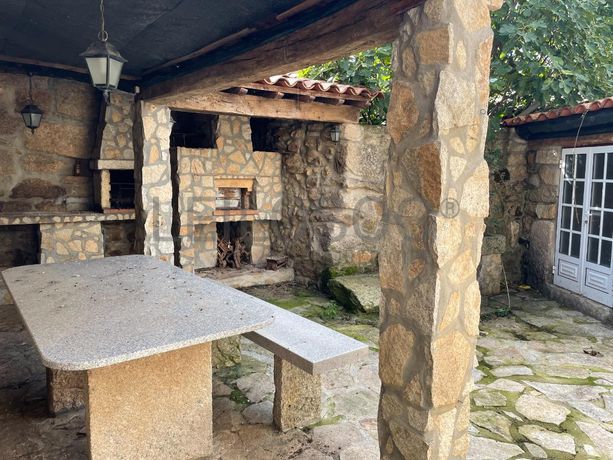 Moradia V4 · Almeida, Guarda