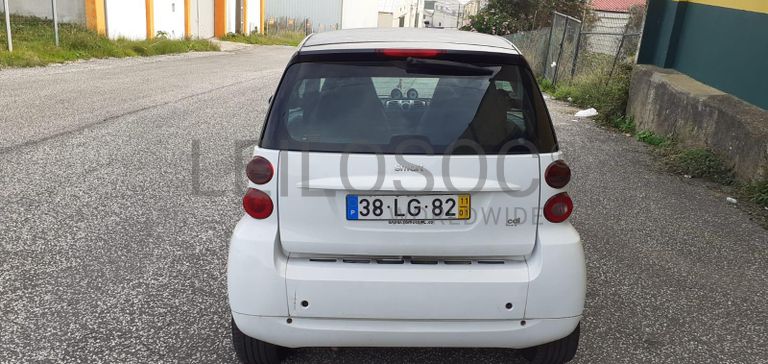 Smart Fortwo Coupé 0.8CDI · Ano 2011