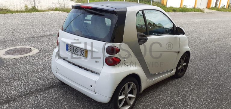 Smart Fortwo Coupé 0.8CDI · Ano 2011