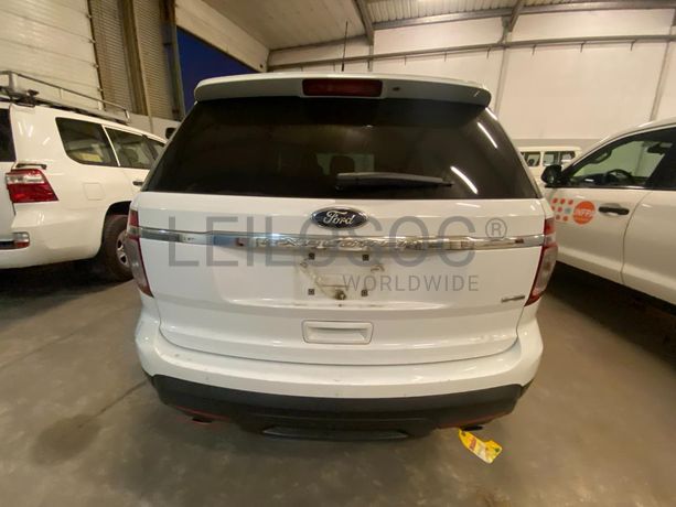 Veículo Ford Explorer ·