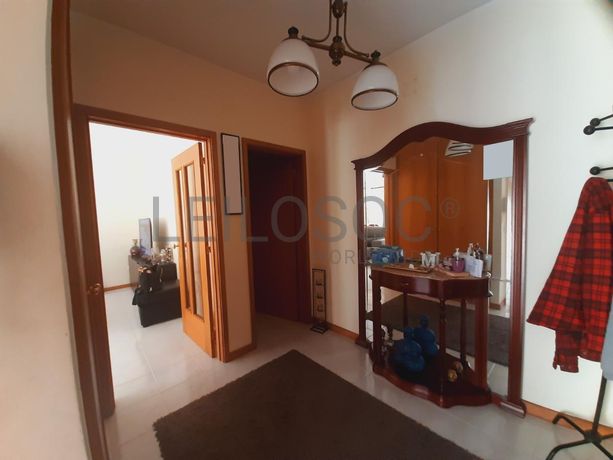 Apartamento T2 c/ Lugar de Garagem · Vila Nova de Gaia