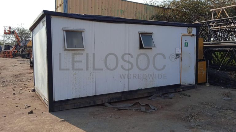 Sanitário móvel ·