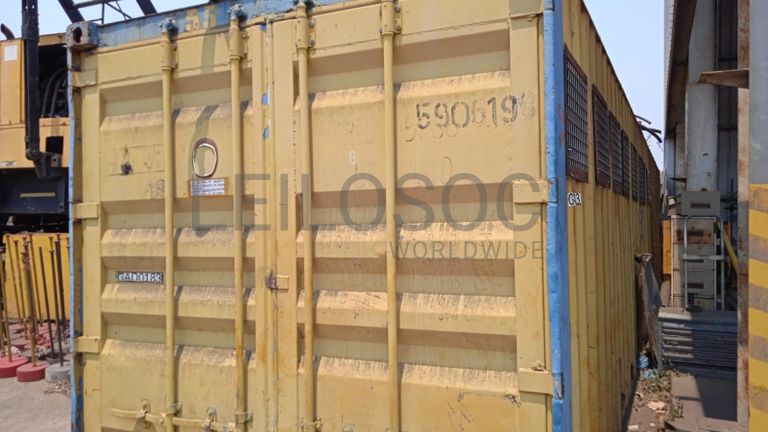 Máquinas teste da carga + Radiadores + Motor + Caixa de velocidade + Veios de transmissão, + Diversos + Contentor de 40P ·