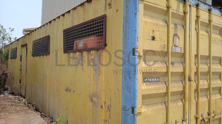 Máquinas teste da carga + Radiadores + Motor + Caixa de velocidade + Veios de transmissão, + Diversos + Contentor de 40P ·