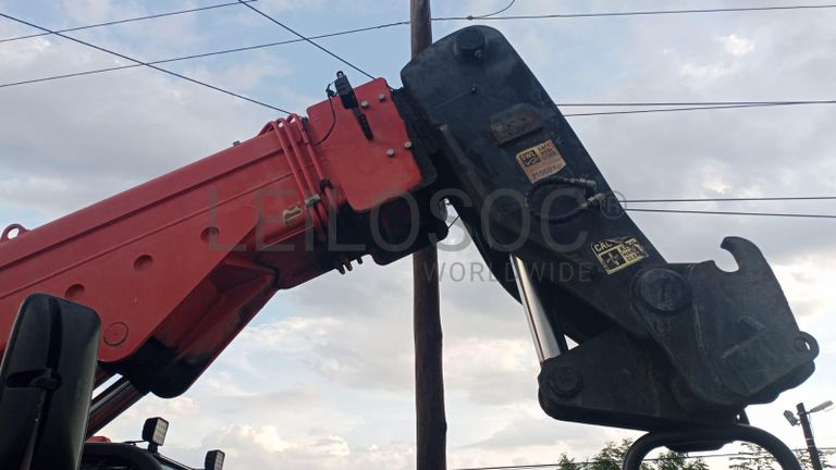 Empilhador Telescópico MANITOU MHT 10210 ·