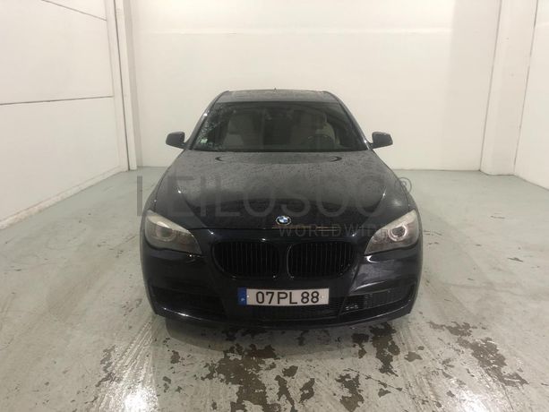 BMW 740 D · Ano 2011