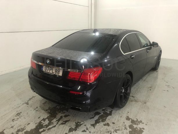 BMW 740 D · Ano 2011