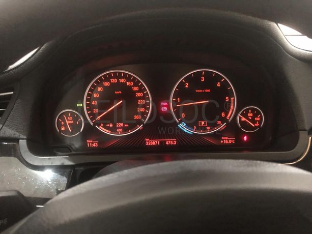 BMW 740 D · Ano 2011