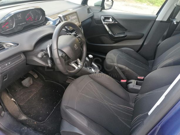 Peugeot 208 1.4HDI · Ano 2012