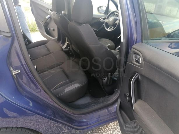 Peugeot 208 1.4HDI · Ano 2012