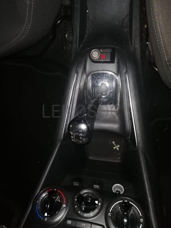 Peugeot 208 1.4HDI · Ano 2012