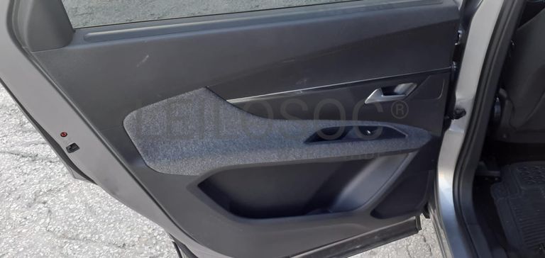 Peugeot 5008 1.6 BlueHDI · Ano 2017