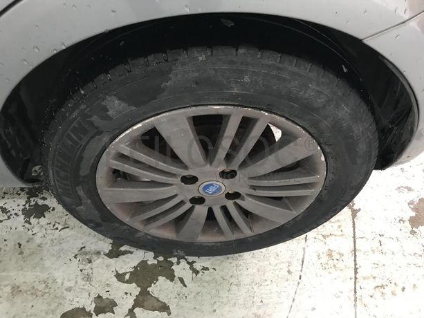 Fiat Punto 1.3D · Ano 2006