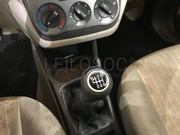 Fiat Punto 1.3D · Ano 2006