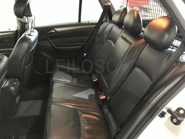 Mercedes-Benz C220 CDI 2.2 · Ano 2003