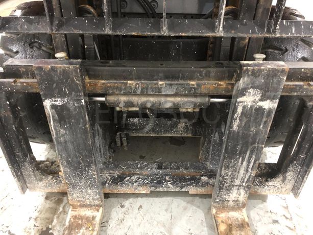 Empilhador Toyota 3000Kg · Ano 2000