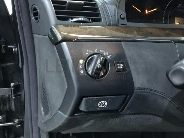 Mercedes-Benz S600 5.5 V12 · Ano 2005