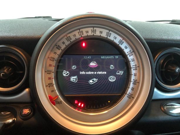 Mini Cooper 1.6D · Ano 2013