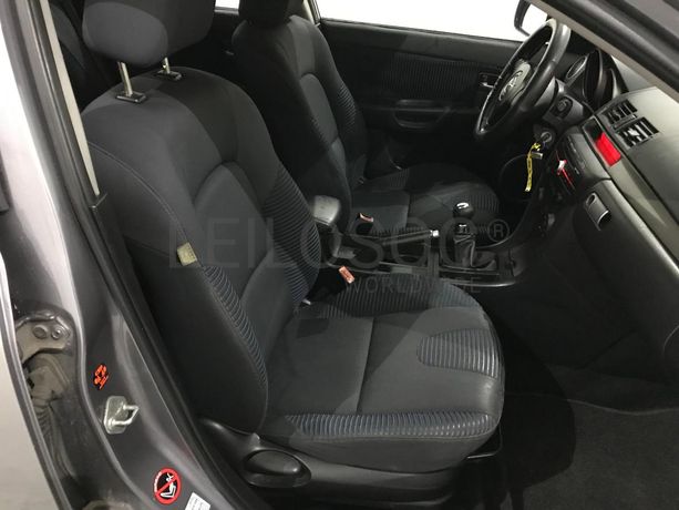 Mazda 3 · Ano 2004