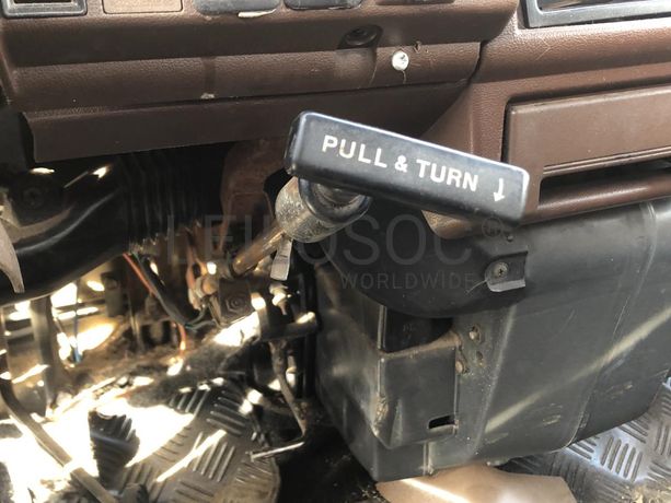 Reboque Toyota Dyna 250 · Ano 1990