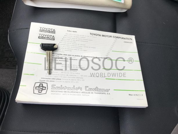 Toyota Hilux 2.4D · Ano 1992