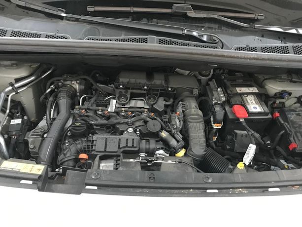 Peugeot Partner 1.5 HDI · Ano 2021