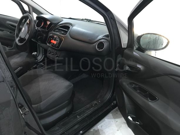 Fiat Punto 1.2 · Ano 2016
