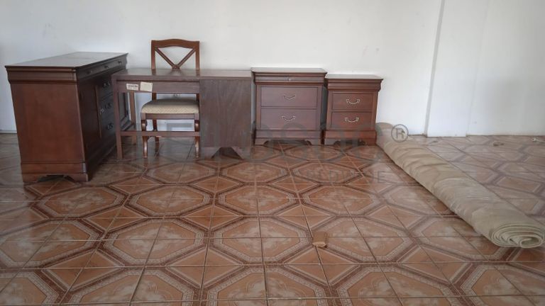 Mobiliário de lar ·