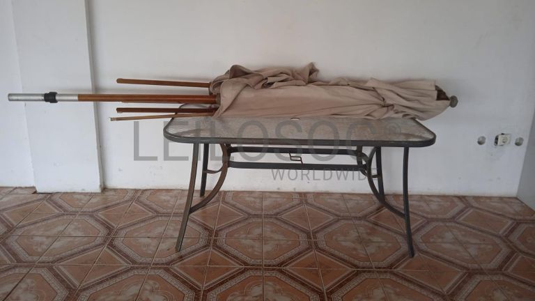 Mobiliário de lar ·