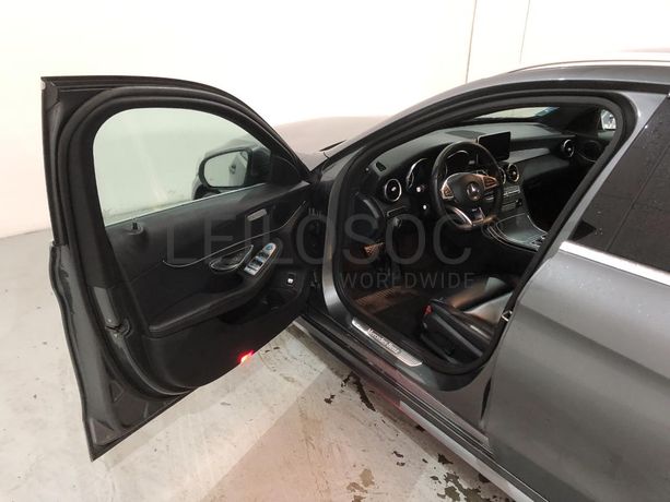 Mercedes-Benz C180D · Ano 2018