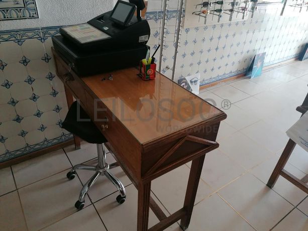 Equipamento Ótico + Material Informático