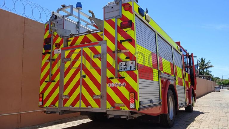 Autotanque Dennis Sabre ·