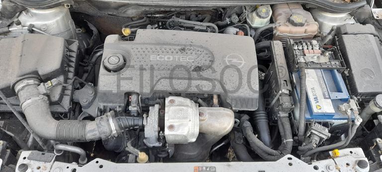 Opel Astra 1.3CDTI · Ano 2011