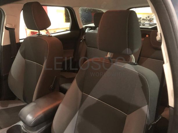 Ford Focus 1.6 TDCI · Ano 2014
