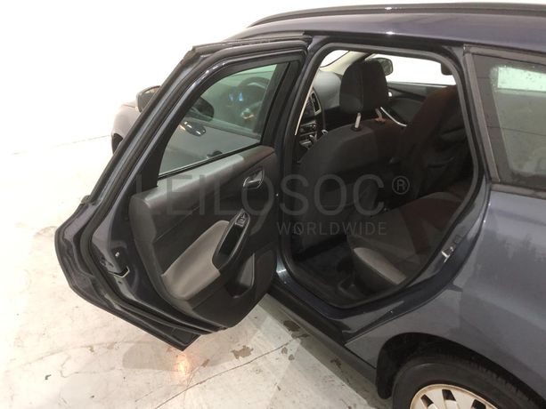 Ford Focus 1.6 TDCI · Ano 2014