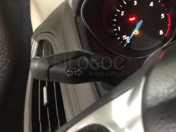 Ford Focus 1.6 TDCI · Ano 2014