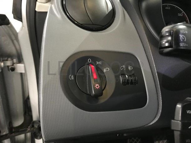 Seat Ibiza 1.2 TDI · Ano 2014