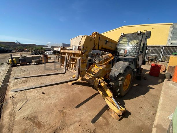 Telescópico JCB TH535