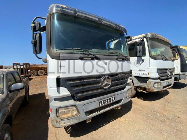 Camião Basculante 26 T (4X2)