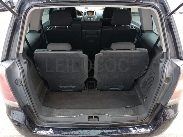 Opel Zafira 1.9 CDTI · Ano 2006
