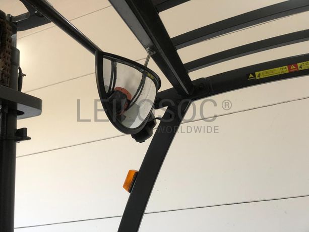 Empilhador Nissan 3.000kg