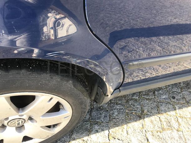 Volkswagen Passat 1.9 TDI · Ano 2004