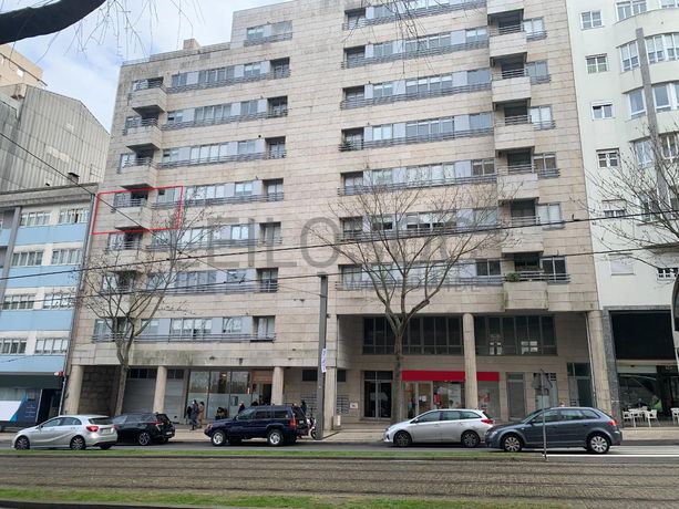 Apartamento T2 + Lugar de garagem · Vila Nova de Gaia